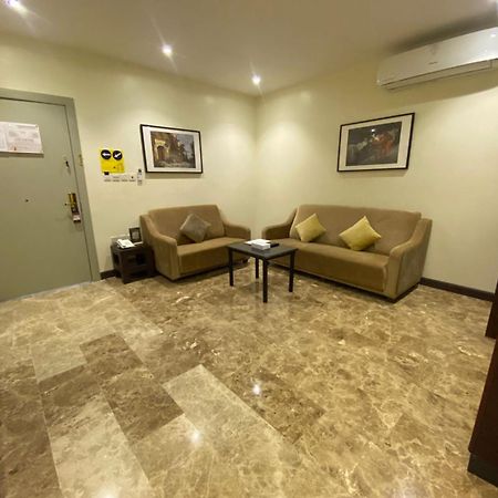 Rollins Hotel Burajda Kültér fotó
