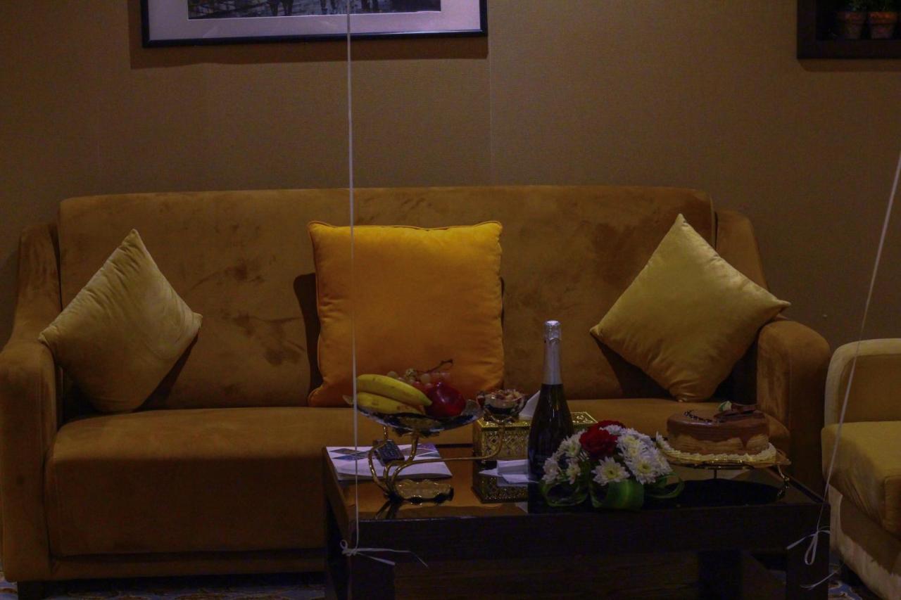 Rollins Hotel Burajda Kültér fotó